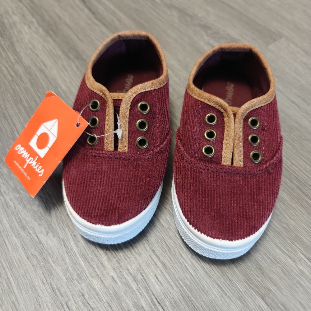 Oomphies Kids Burgundy Corduroy Sneakers